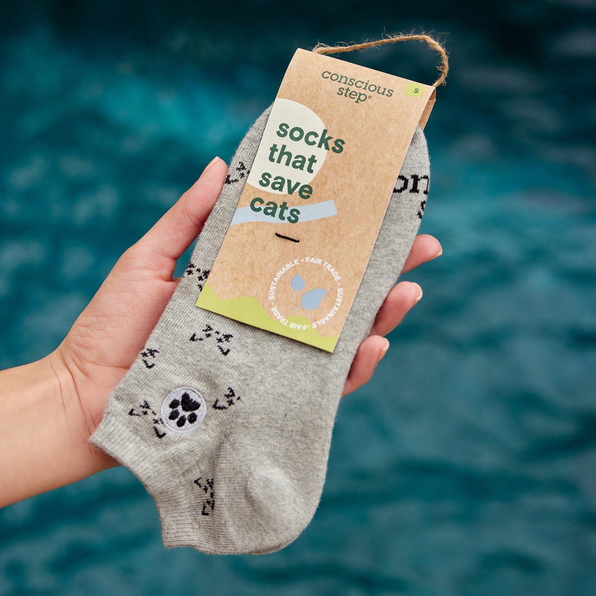 Socks that Save Cats — Cat Face Ankle Socks | Heather Grey | Cat Lover Gift | Organic Cotton - Spinsterly Co